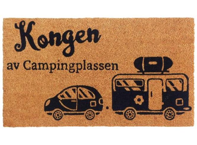 Hovedbilde Dørmatte Kongen av Campingplassen