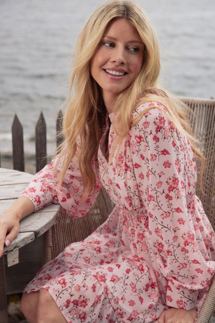 Hovedbilde Floyd Kjole Emelina Flower