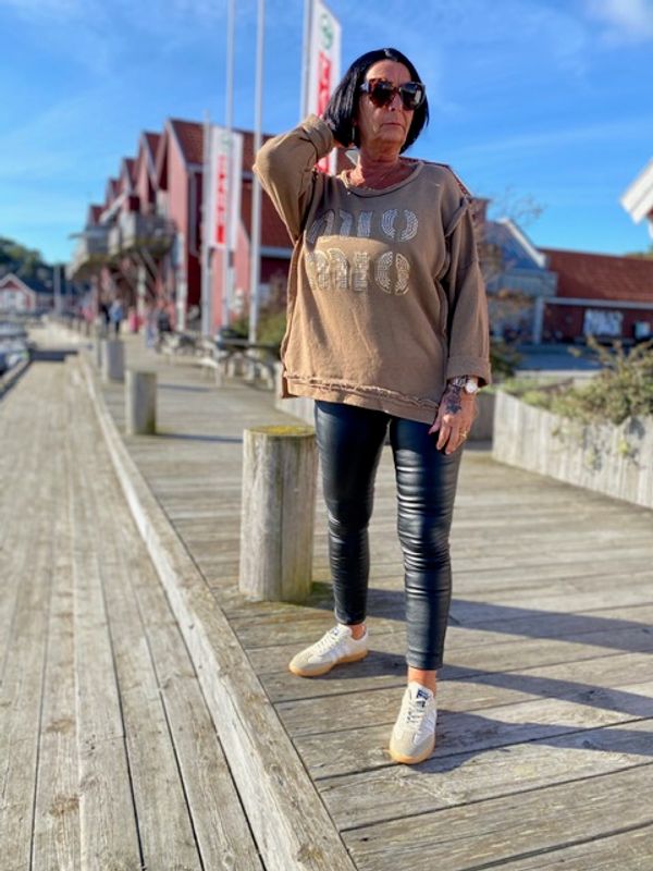 Molly Mio Genser Camel